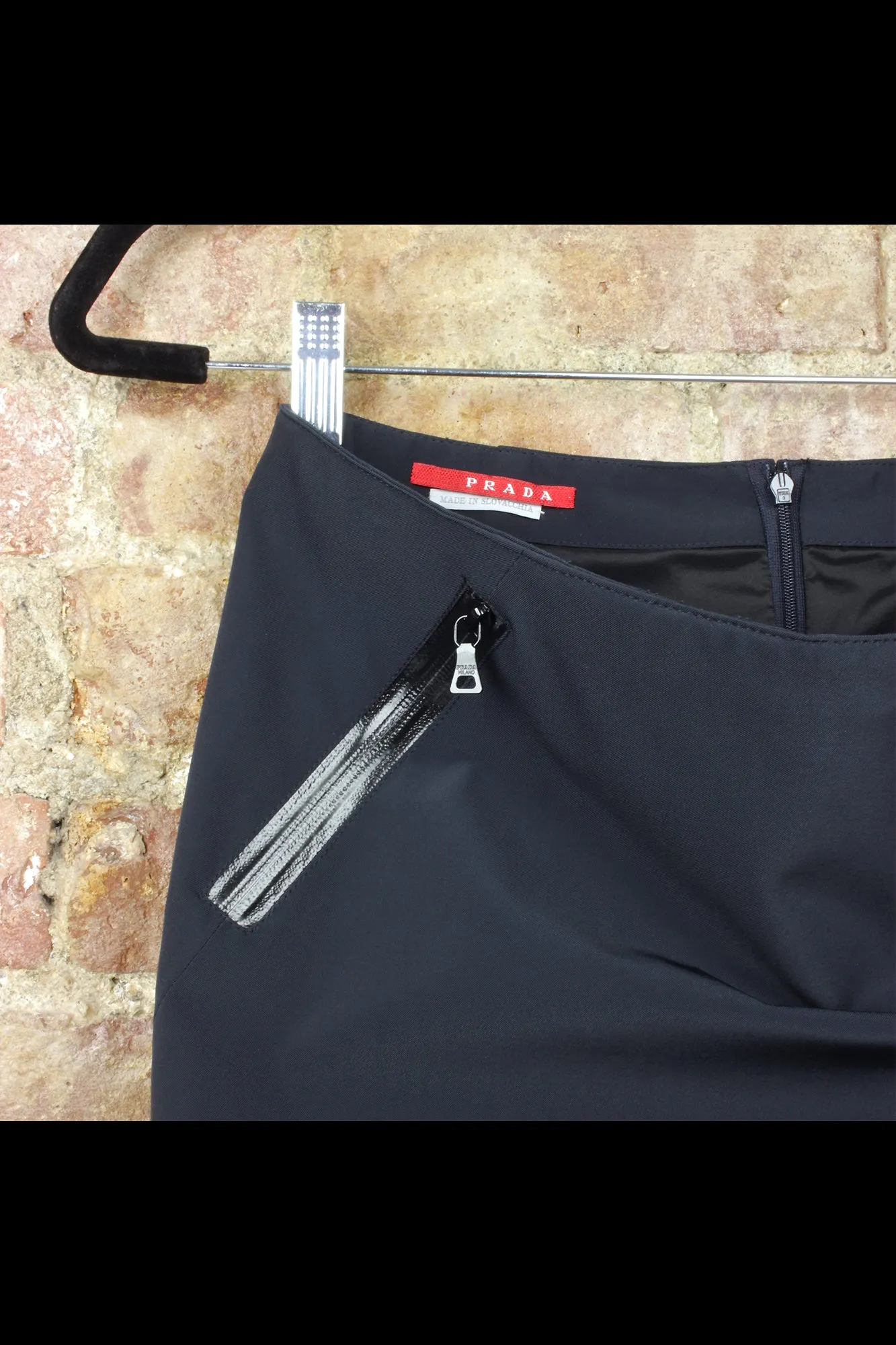 PRADA ZIP-BACK PENCIL SKIRT - XS